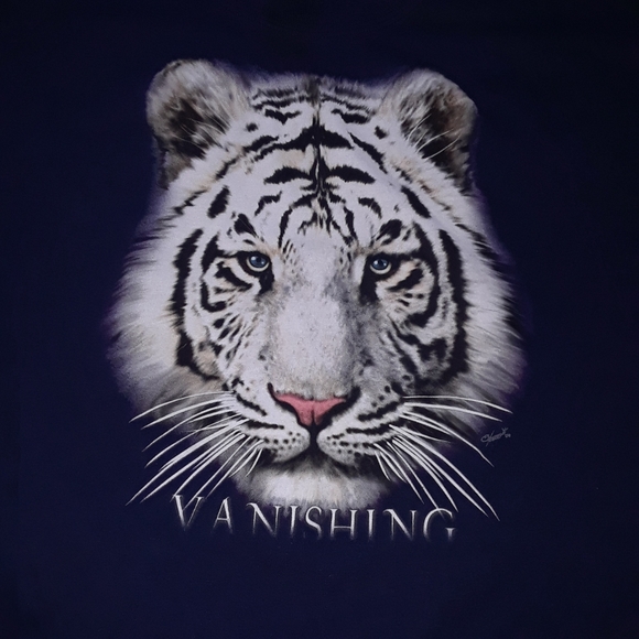 White Tiger shirt - Picture 2 of 4